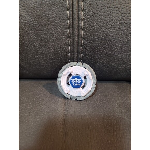 Hasbro Beyblade Dark Libra - Picture 1 of 2